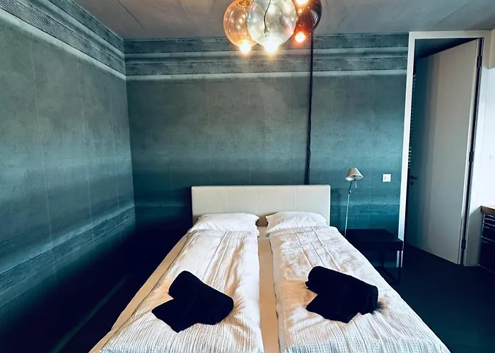 Luxury Penthouse - 360 Attic